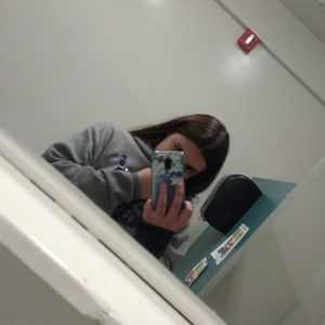 Meet your Posher, Alyssa